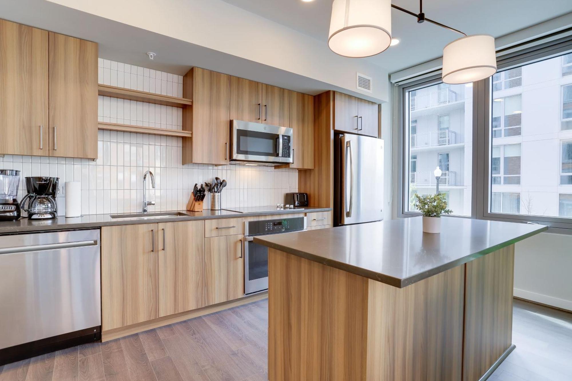Stylish Condo At Clarendon With Rooftop Views อาร์ลิงตัน ภายนอก รูปภาพ